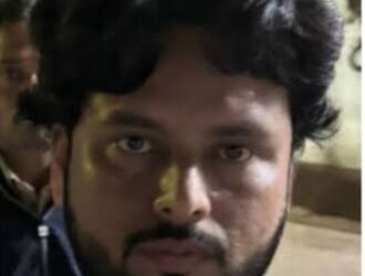 Swargate Police Arrest Bangladeshi National with Dozens of Fake Identity Documents and Foreign Currency