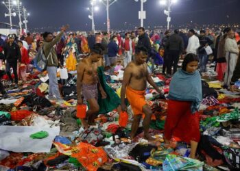 17 Devotees Killed in Stampede at Kumbh Mela in Prayagraj