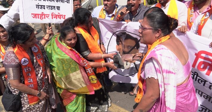 Shiv Sena Shinde Faction Protests Against Sanjay Raut’s Remarks on Dr. Neelam Gorhe
