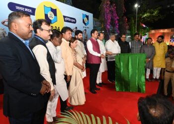 CM Fadnavis Lauds Pune Police, Highlights Infrastructure Boost and Crime Prevention Initiatives
