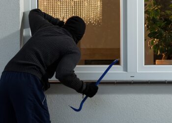 Four House Break-ins Reported in Various Parts of Pune, Valuables Worth ₹7.5 Lakhs Stolen