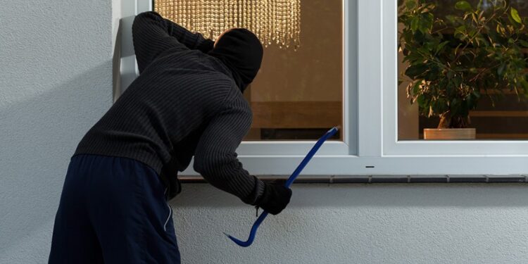 Four House Break-ins Reported in Various Parts of Pune, Valuables Worth ₹7.5 Lakhs Stolen