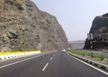 Car Overturns After Rear-End Crash on Pune-Nashik Highway