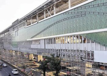 Student Jumps from Metro Station, Fatally Run Over by Vehicle in Pimpri-Chinchwad