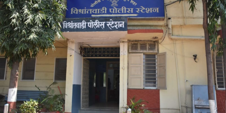 Jewellery Stolen from Woman’s Bag in PMPML Bus