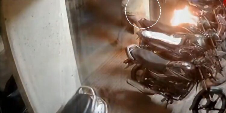 Man Sets 13 Motorcycles Ablaze in Pimple Nilakh After Mother’s Refusal for Alcohol Mone