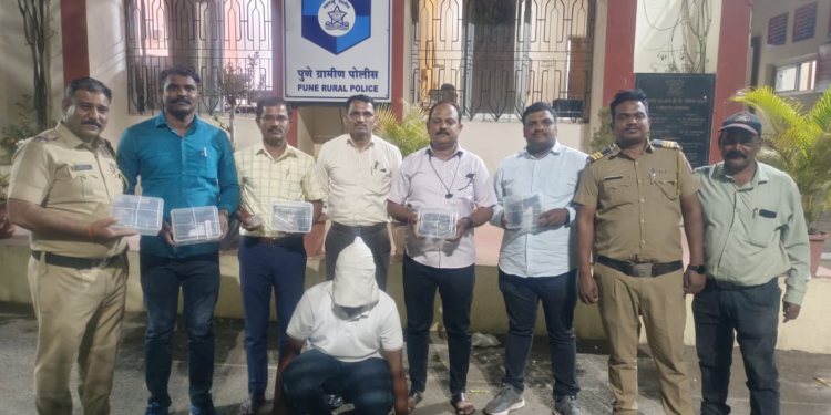 Crime Branch Busts Illegal Firearms Racket in Pune Arrests Notorious Criminals