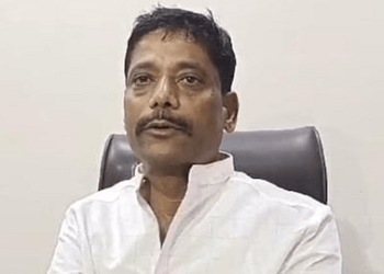 Ravindra Dhangekar Likely to Join Shinde Faction Today