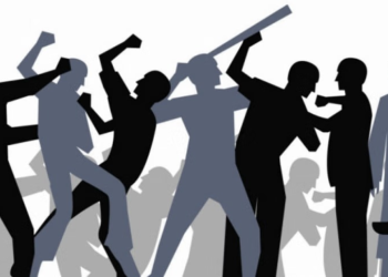 Clash Over Vehicle Parking Escalates into Violent Brawl in Gultekdi