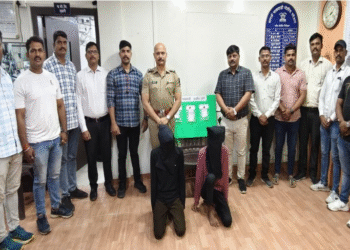 Two Arrested for Chain Snatching Incidents in Warje Area Rs 2.7 Lakh Worth of Stolen Goods Recovered