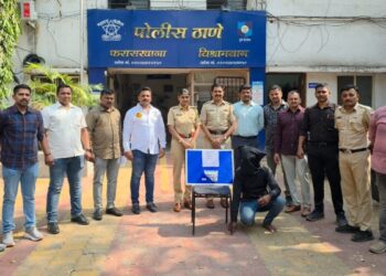Illegal Pistol Seized in Punes Shaniwar Peth One Held by Vishrambaug Police