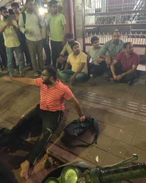 Sudden Protest by MPSC Aspirants in Pune Police Detain Students