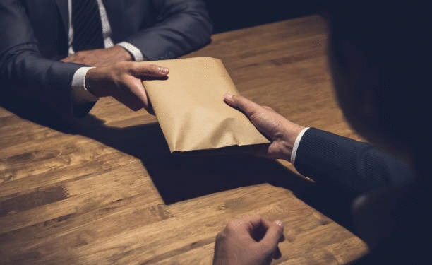 Pimpri Police SubInspector Caught Accepting ₹30000 Bribe for Vehicle Release