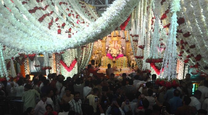 50 Lakh Jasmine Flowers Adorn Dagdusheth Ganpati During Mogra Mahotsav