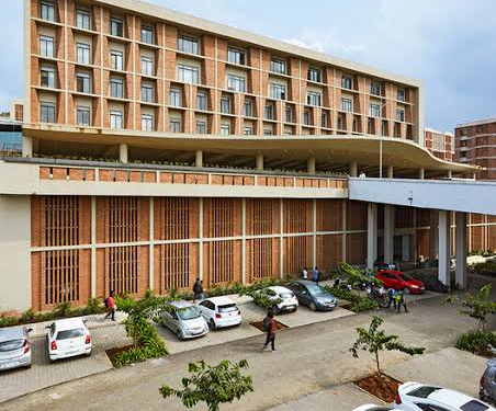 Case Filed Against Symbiosis UniversityHospital Doctor for Demanding Money Before Performing Surgery