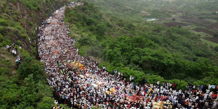 Maharashtra Gears Up for Ashadhi Wari Emphasis on Safety Sustainability and Infrastructure