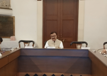 Divisional Commissioner Calls for Detailed Planning to Ensure a Clean Green and Safe Ashadhi Wari