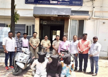 Bike Theft Racket Busted Vishrantwadi Police Arrest Three Recover Stolen Motorcycles