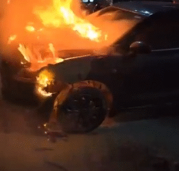 Burning Car Sparks Panic on Pune-Ahilyanagar Highway Near Wagholi