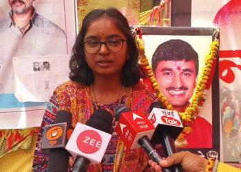 Daughter Of Slain Massajog Sarpanch Vaibhavi Deshmukh Scores 85.33% in Class 12 After Fathers Murder