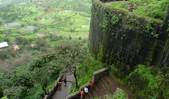 Sinhagad Fort to Enforce Strict Plastic Ban from June 1 Refundable Deposits for Bottles Introduced
