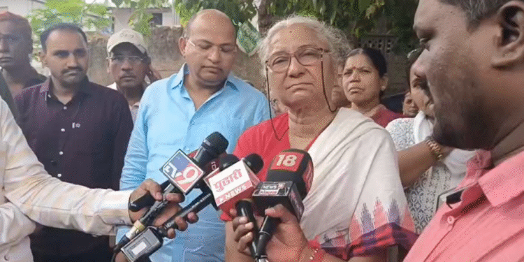 Medha Patkar Demands Justice for Bhimnagar Residents Urges Rehabilitation at Same Location
