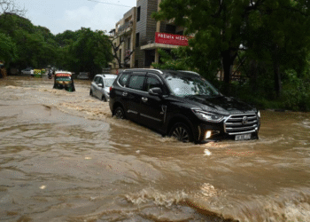 Early Monsoon Brings Heavy Rains and Waterlogging to PuneOrange Alert Issued