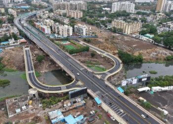 Devendra Fadnavis Opens Key Ramp to Improve Traffic Flow in Pimpri-Chinchwad