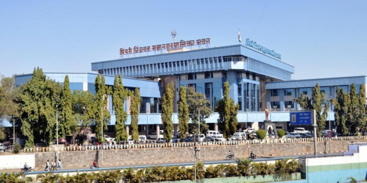 PCMC Launches Smart Pothole Reporting System via Mobile App Ahead of Monsoon