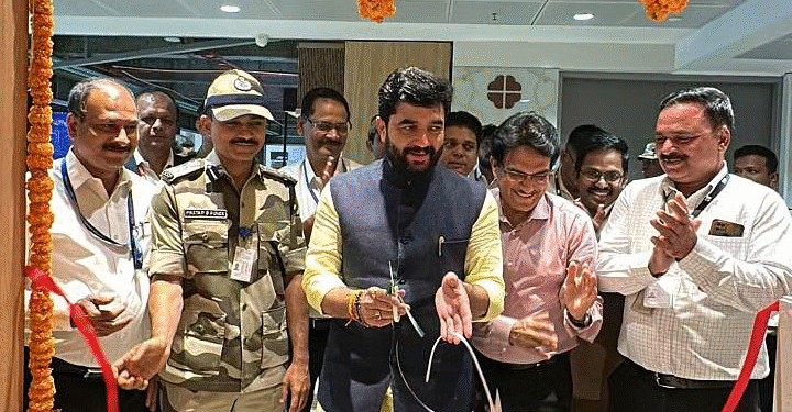 Union Minister Inaugurates Premium International Lounge at Pune Airports New Terminal