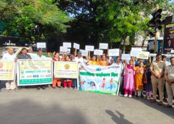 Pune Senior Citizens Lead the Way on World Environment Day with Tree Plantation and Cleanliness Drive
