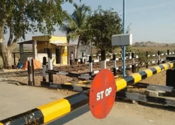 Temporary Closure of Level Crossing Gate No. 4 Between Pune and Saswad Stations for Maintenance