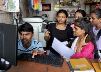 Race for FYJC Admissions Hits a RoadblockTechnical Glitch Halts Part 2 of Form for 28 Hours