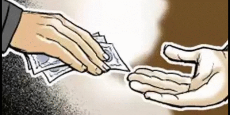 Two Sub-Registrar Officers Caught Taking Bribe for Society Bylaws Booklet in Pune