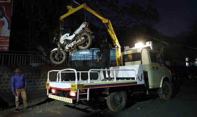 Pune Police Commissioner Issues Directive to End Towing Charges for Unattended Vehicles