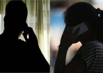 Honey Trap Scandal Reaches Maharashtra Assembly 72 Bureaucrats Politicians and Ministers Under Scanner Nana Patole Demands High-Level Probe