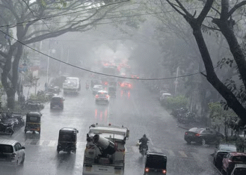 IMD Issues Red Alert for Pune Ghats Amid Intensifying Monsoon Citizens Urged to Stay Cautious